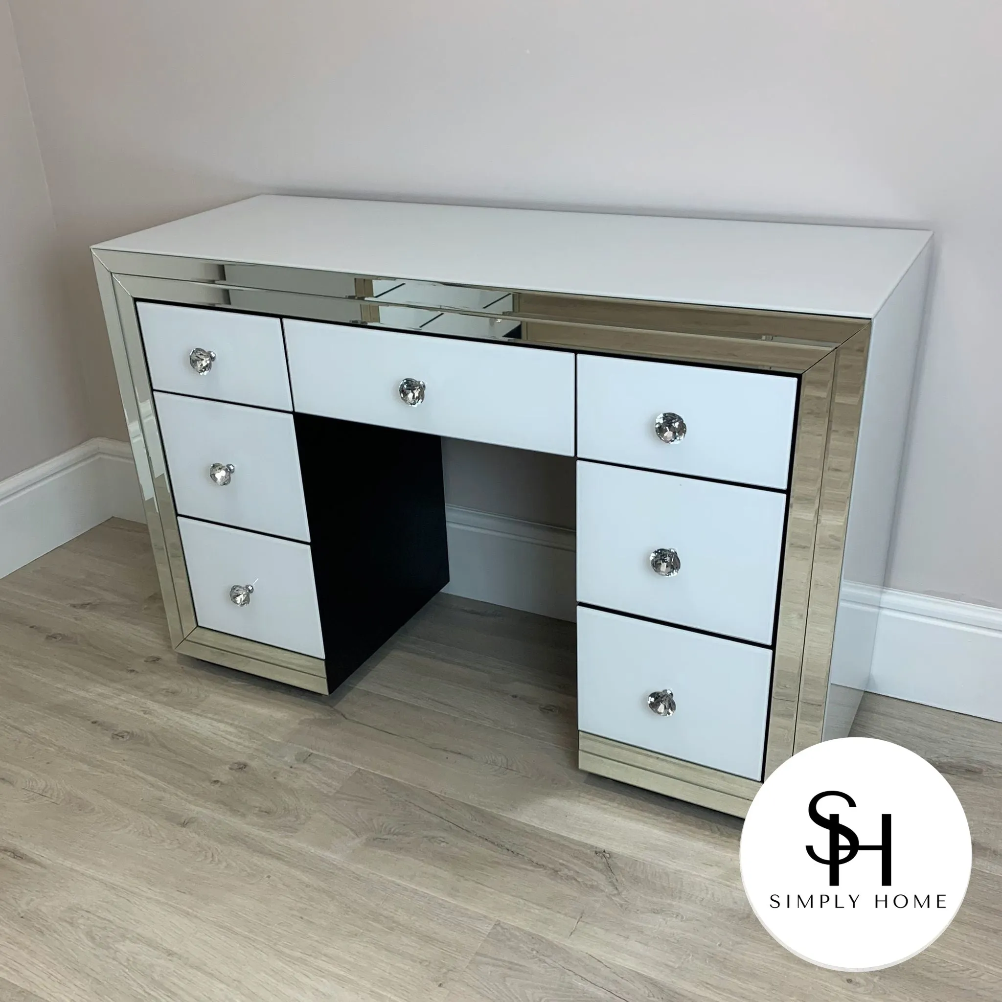Classic White dresser & Stool, Classic White Chest of Drawers and 2x Classic White Bedside Table